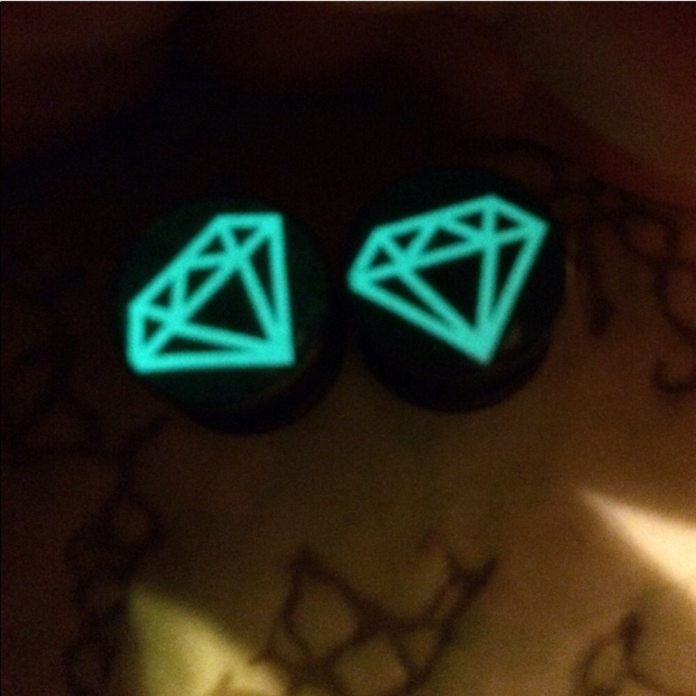 Glow in the dark 12MM plugs